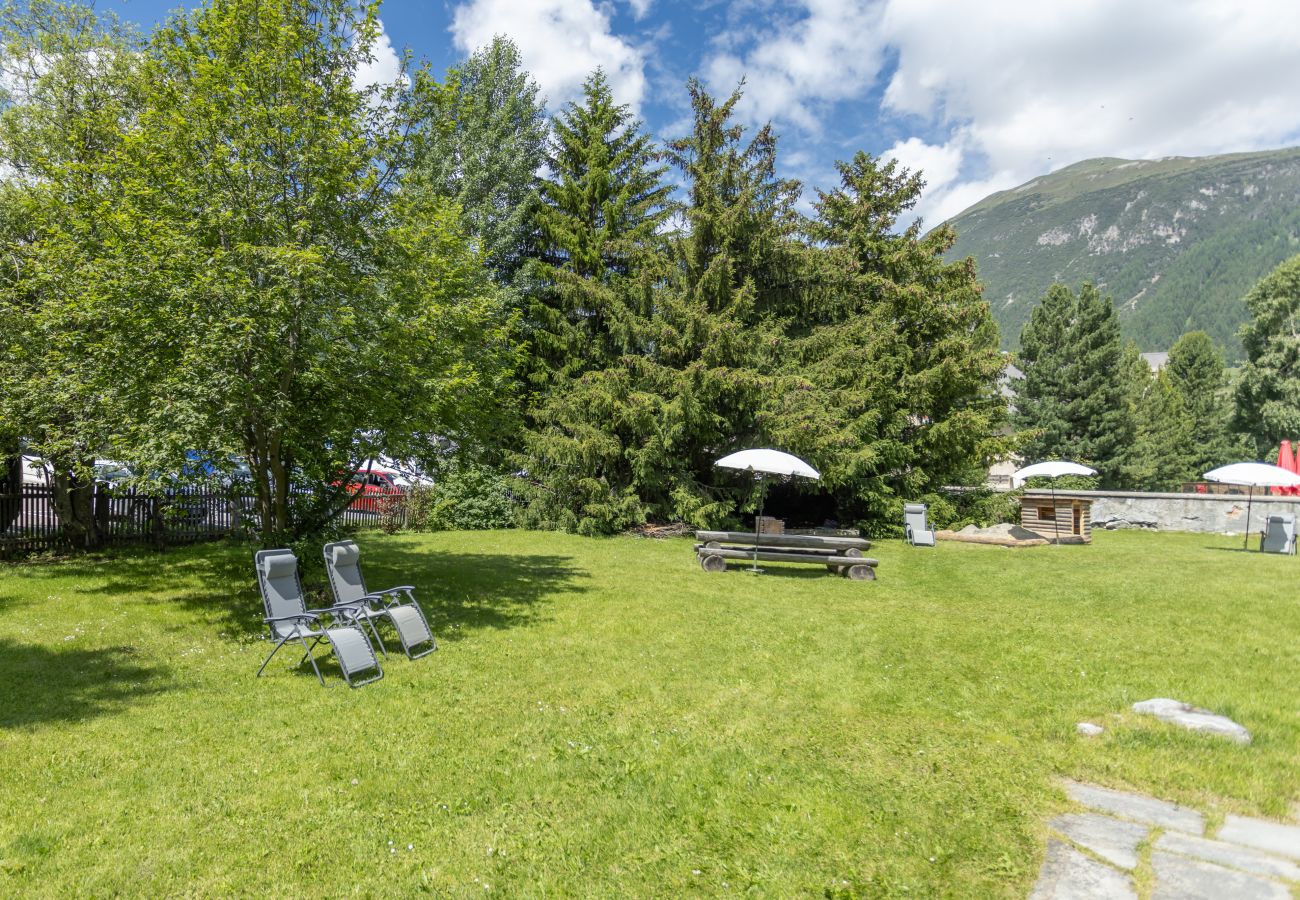 Appartement à La Punt-Chamues-ch - Chesa Strimer - Veranda