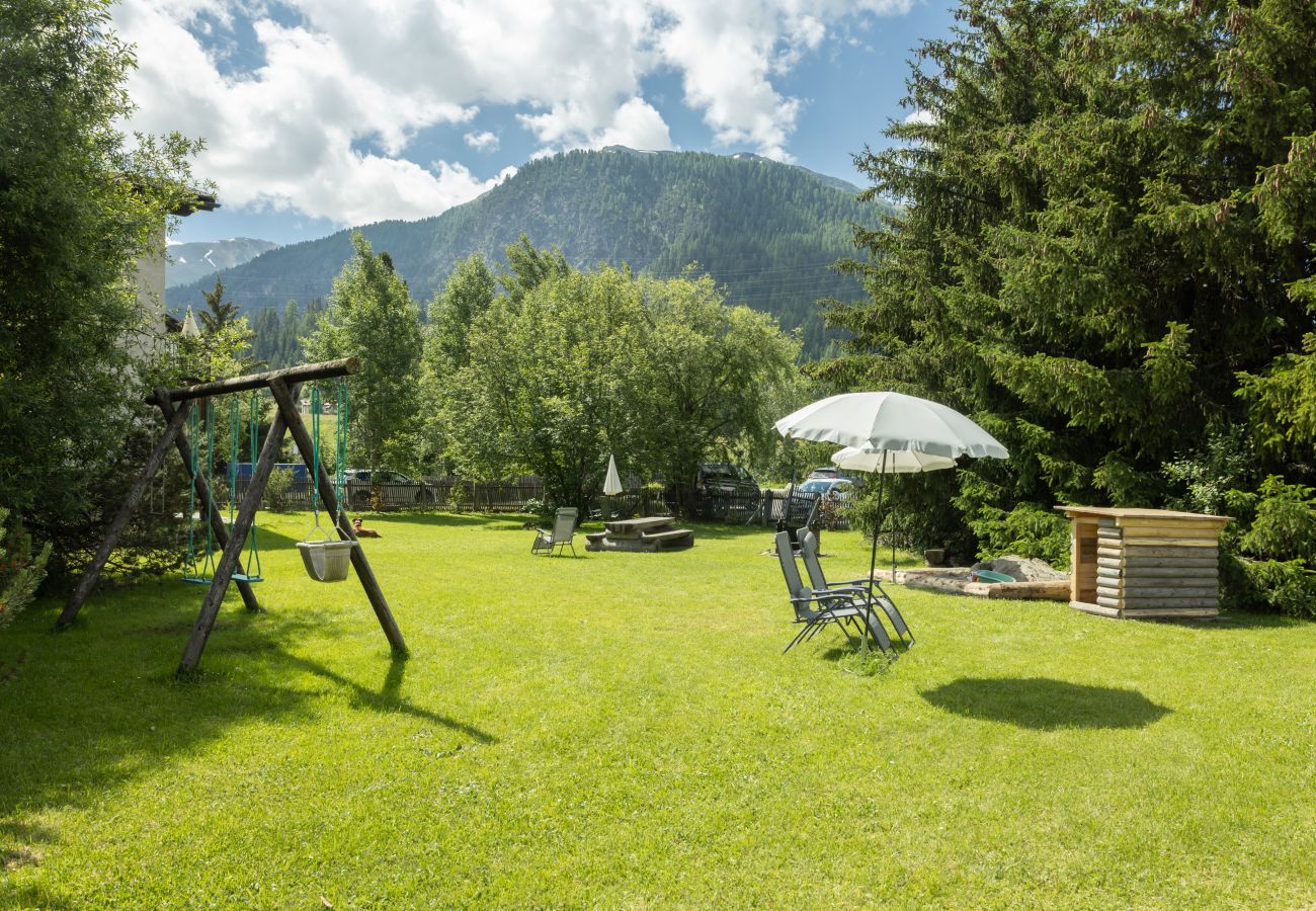 Appartement à La Punt-Chamues-ch - Chesa Strimer - Veranda